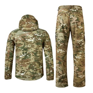 Conjunto de Ropa de Invierno al por Mayor 6XL, Chaqueta con Capucha de Tejido Softshell, Pantalones Cargo, Traje Impermeable, Uniforme de Caza, OEM a Granel - Product Image 3