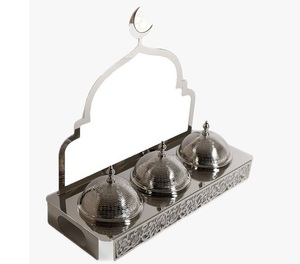 Plateau de service décoratif en métal pour mariage Ramadan, finition dorée de haute qualité, design calligraphie arabe, deux bols à bonbons, vente en gros - Product Image 3