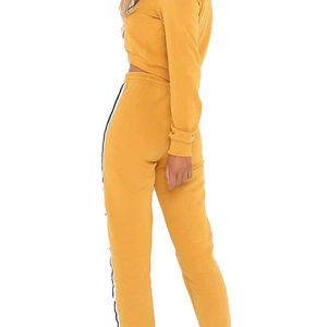 2026 Best-Selling Women's Crop <b>Top</b> Track Suits 2-Piece Set Solid Pattern Short Length Direct From Pakistan Manufacturer - Product Image 3