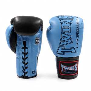 Guantes de Boxeo Gemelos Blancos Personalizados de Última Generación y Calidad Premium, de Cuero Vacuno Auténtico con Cordones, para Entrenamiento y Sparring de MMA y Muay Thai - Product Image 6