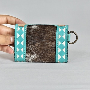 Monedero de Cuero Vacuno con Diseño Personalizado, Hecho a Mano, con Patrón a Cuadros y Correa para la Muñeca, Elegante Tarjetero para Mujer - Product Image 2