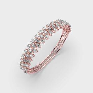 Brazalete Abierto con Diamantes Cultivados en Laboratorio, Corte Marquesa y Pera, en Oro Rosa/Amarillo/Blanco de 9 Quilates - Product Image 4