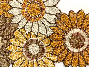 Chemin de table doré et jaune à motifs floraux pour mariage, Noël, décoration de table à manger, durable, lavable à la main - Product Image 3