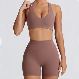 Ensemble d'entraînement pour femmes, haut de yoga et short, vêtements de sport respirants à séchage rapide, services OEM - Product Image 4
