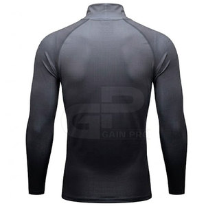 Camiseta de compresión transpirable para fútbol, ropa deportiva premium diseñada para entrenamiento de fútbol, correr, sesiones de gimnasio y uso activo. - Product Image 3