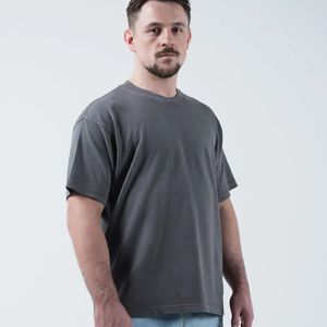 T-shirt de sport pour homme, personnalisé, imprimé en sérigraphie sur le devant, tricoté, coupe oversize, séchage rapide, anti-boulochage, pour musculation et entraînement - Product Image 3