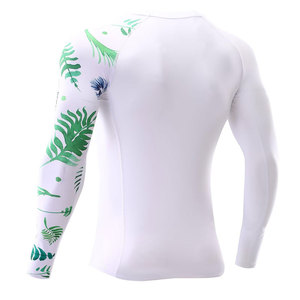 เสื้อผ้าออกกำลังกายรุ่นใหม่ล่าสุดสำหรับผู้ชาย ราคาย่อมเยา รับออกแบบเสื้อ Rash Guard สำหรับผู้ชาย - Product Image 2