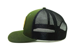 Casquette Trucker Unie en Gros, 6 Panneaux, Haute Qualité, Dos en Maille, Profil Moyen, Visière Pré-courbée, Calotte Structurée, Pour Hommes - Product Image 4