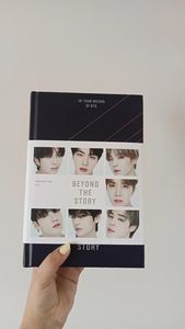 นอกเหนือจากเรื่องราวโดยมยองซอค คัง ประวัติวงดนตรีปกแข็งและเส้นทางแห่งแรงบันดาลใจ - Product Image 2