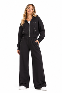 Sudadera con capucha corta de forro polar grueso con bolsillo de ojal color magenta y cremallera para mujer, chándal con logotipo personalizado, pantalones de chándal de pierna ancha con ojales, ropa casual - Product Image 5
