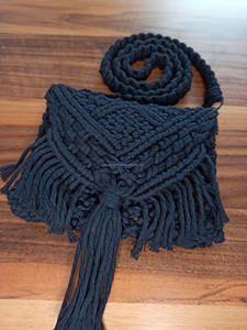 Bolso de Mano de Macramé con Cuerda de Seda Estilo Bohemio, Diseño Plegable Hecho a Mano para Pascua y Navidad - Product Image 4