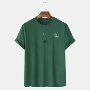 เสื้อยืดคอกลมแขนสั้นผู้ชาย ดีไซน์ใหม่สำหรับฤดูร้อน แฟชั่นล่าสุด สวมใส่สบาย ระบายอากาศได้ดี ผ้าแคนวาส 100% ผ้าฝ้าย สีสันปรับแต่งได้ - Product Image 1