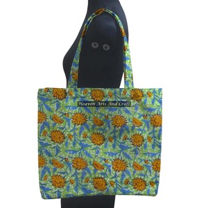 Sac fourre-tout en coton fait à la main carré plage bloc floral imprimé grand marché floral été automne bloc imprimé matelassé - Product Image 1