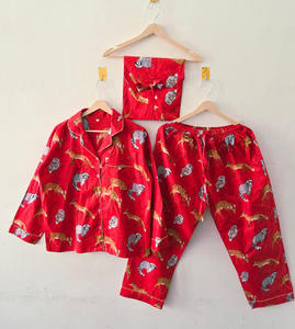 Ensemble de pyjama en coton imprimé animalier rouge, exquis et élégant, 100% coton respirant de qualité supérieure, séchage rapide, fabriqué à la main avec soin - Product Image 3