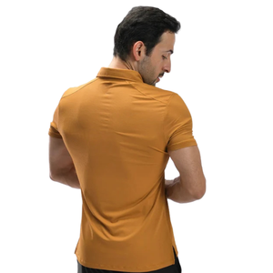 T-shirt de golf décontracté pour homme, en maille moutarde, léger, respirant, anti-humidité, en polyester et élasthanne, coupe ajustée - Product Image 2