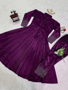 Juego de Salwar Kameez de seda Chinon de moda con hilo de botones Potali y trabajo de secuencia para eventos y fiestas de festivales - Product Image 2