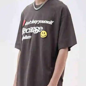T-shirt noir à manches courtes pour homme, imprimé lettres, col rond, coupe classique, style décontracté, logo frontal, respirant, imprimé numérique, en coton - Product Image 2