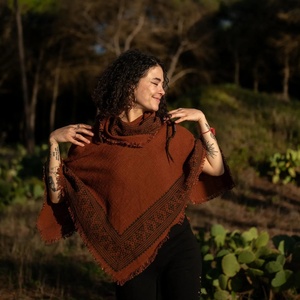 ผ้าคลุมฮู้ดลายชนเผ่า ผ้าคลุมพิธีกรรม ผ้าคลุมฮู้ดสไตล์โบฮีเมียน ผ้าคลุมแบบดั้งเดิมสำหรับกิจกรรมกลางแจ้งและการเดินทาง - Product Image 2