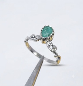 Bague en argent sterling 925 avec émeraude verte naturelle en forme de poire, pierre de naissance de mai, bijou élégant fait main, cadeau de Noël - Product Image 2