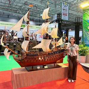 เรือจำลองสเปน SAN FELIPE X ขนาดใหญ่ 240 ซม. ทำด้วยมือ ขัดเงา ตกแต่งบ้านสำหรับคนรักเรือเดินสมุทร - Product Image 1