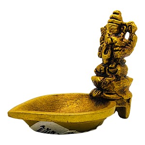 Figurine artisanale en laiton antique patiné du Dieu Ganesha, base de Diya, décoration religieuse traditionnelle, décoration de table pour la maison - Product Image 2
