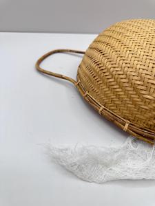 Panier en bambou tressé vintage avec poignées, panier utilitaire tissé à la main, rangement de cuisine rustique, décoration en osier naturel, fournisseur en gros - Product Image 6