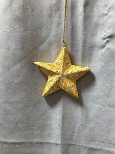 Ornement d'arbre de Noël en forme d'étoile peinte à la main, décoration suspendue traditionnelle en forme d'étoile peinte à la main - Product Image 5
