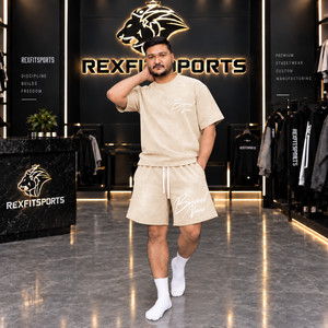 ชุดเสื้อยืดและกางเกงขาสั้นลายกราฟิกสตรีทแวร์ผู้ชายแบบสั่งทำพิเศษ ทรงโอเวอร์ไซส์ สไตล์ลำลองสำหรับฤดูร้อน ชุด 2 ชิ้น รับผลิตแบบ OEM ODM ขายส่งจากโรงงาน - Product Image 4
