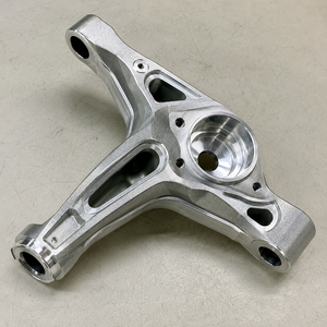 Couleur personnalisée OEM/ODM disponible, traitement de surface personnalisé, alliage d'aluminium forgé + pièce de suspension en aluminium CNC - Product Image 1