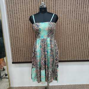 Robe mi-longue trapèze pour femme en mélange de coton et de soie tissée, imprimé floral bohème, avec volants et taille élastique, idéale pour l'été et les tenues décontractées - Product Image 1