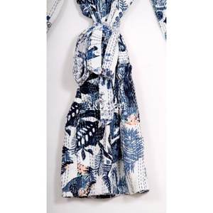 Hermoso Kimono de Algodón con Estampado Floral, Bata de Baño Estilo Vintage Elegante, Ropa de Dormir Sexy para las Noches de Otoño - Product Image 6