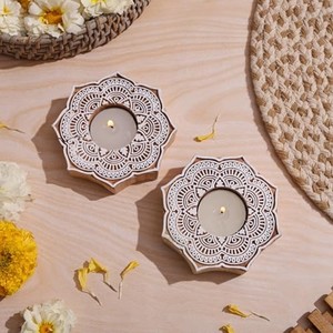Porte-bougies en bois de rose faits à la main en gros |   Design sculpté de Moradabad - Product Image 4