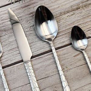 Juego de Cubiertos Profesionales de Acero Inoxidable para Buffet |   Cubiertos Pulidos Resistentes para Hoteles, Restaurantes y Servicios de Catering - Product Image 4