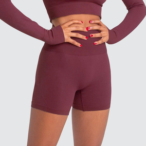 Shorts de Moda Urbana para Mujer con Logotipo Personalizado, Diseño Moderno para Actividades Casuales al Aire Libre y Diarias - Product Image 2