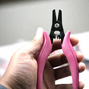 Pince à micro-anneaux pour extensions capillaires de haute qualité, avec fonction de maintien, emballage personnalisé, logo, meilleur prix, outil en acier inoxydable de qualité chirurgicale - Product Image 2