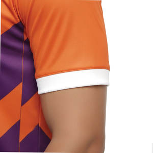 Camisetas de Fútbol Personalizadas con Mangas Cortas, Transpirables, de Secado Rápido, con Números y Logotipos Personalizados para Equipos, Escuelas, Unisex, Tallas para Adultos - Product Image 4