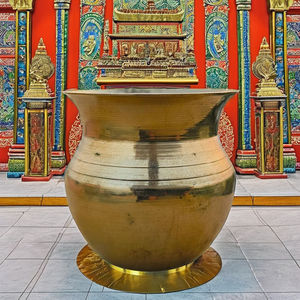 Pot en laiton vintage Kalash Lota, récipient de Pooja, ustensile traditionnel de Puja, vaisselle, décoration pour temple et maison, pot en laiton, vente en gros - Product Image 3