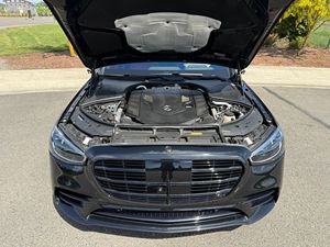 Promotion exceptionnelle : Mercedes-Benz S580 4Matic berline d'occasion 2022, prête à être expédiée dans le monde entier - Product Image 4