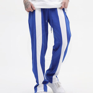 Pantalones de chándal de felpa francesa, tela transpirable, estilo relajado para hombre, para comodidad diaria y uso al aire libre - Product Image 4