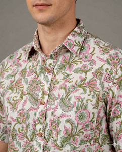 Camisa Casual de Manga Corta para Hombre, Estampada con Diseño Floral, Cuello Clásico, Tejido Popelín - Product Image 3