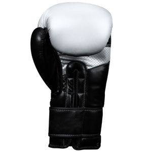 Guantes de Boxeo de Cuero Blanco y Negro de Alta Calidad Hechos en Sialkot - Product Image 2