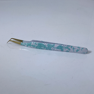 Pinzas de Precisión para Pestañas de Acero Inoxidable, Punta Suave, Mango con Diseño Azul Turquesa, Profesionales para Extensión de Pestañas y Modelado de Cejas - Product Image 2