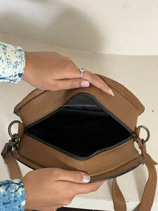 Bolsos de hombro de cuero genuino hechos a mano con diseño floral a cuadros de cerezo, de primera calidad, para uso diario, tipo bandolera. - Product Image 6