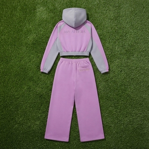 Conjunto Deportivo de Dos Piezas para Mujer con Capucha, Sudadera con Cierre y Bloques de Color, Pantalones Jogger con Detalle de Pedrería - Product Image 6