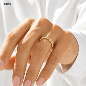 Bague de fiançailles demi-éternité en or jaune vermeil avec diamants ronds brillants et moissanite, faite à la main, bijoux pour femme - Product Image 6