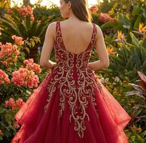 Vestido de Noche de Lujo Rojo con Cuentas Hechas a Mano, Estilo de Novia, Hecho a Medida, Proveedor Mayorista - Product Image 1