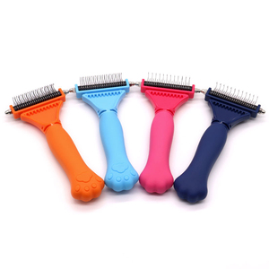 Venta al por mayor de fábrica: Nuevo cepillo 2 en 1 para eliminar pelo de mascotas (gatos y perros) con logotipo personalizado, peine quitapelos y cepillo de aseo en caja de plástico. - Product Image 3
