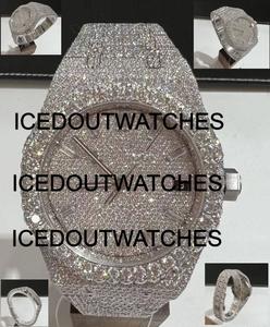 Reloj de Lujo para Hombre Personalizado con Diamantes Redondos de Moissanita VVS1, Acero Inoxidable Resistente al Agua 10 Bar, con Cierre de Brazalete - Product Image 1