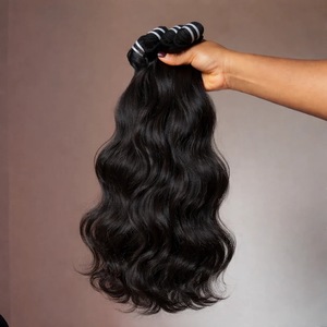 ผมต่อแบบธรรมชาติ ยี่ห้อ Natural Wholesale Bundles สีดำธรรมชาติ 100% แบบลอนคลื่นอินเดีย  ชนิด Single Drawn Remy แท้ - Product Image 4