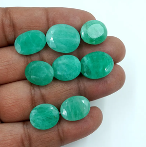 HAYAAT GEMS - Gemas Ovaladas de Esmeralda India, Corte Esmeralda, Color Verde Facetado, Tamaños Variados, 87 Quilates, 8 Piezas - Product Image 2